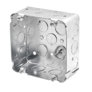 Boîte carrée en acier 4-11/16 x 2-1/8 – 42 po³