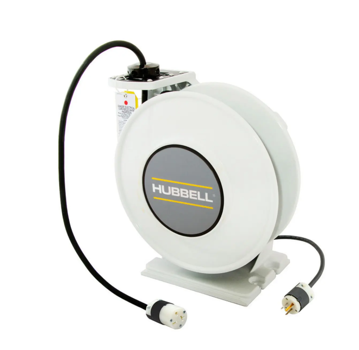 Dévidoir industriel Hubbell 45 pi avec câble SJO 12/3 blanc pour alimentation électrique en atelier ou environnement industriel.